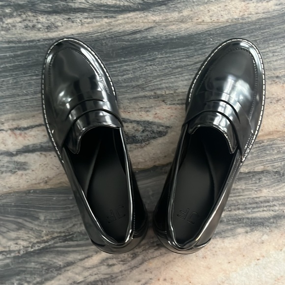 JustFab NWOT Black Penny Loafers - Picture 2 of 4